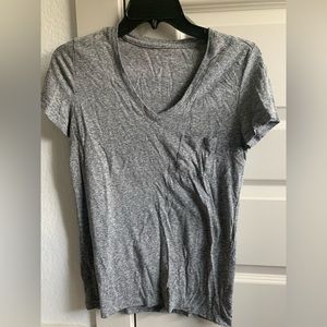 Grey V-neck Universal Thread t-shirt XS